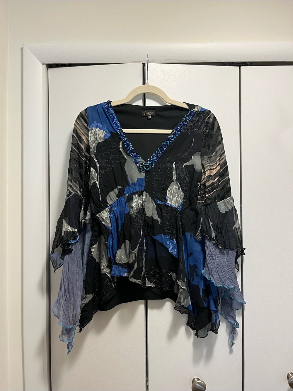 Boho V-Neck Mixed Print Peasant Top - Blue & Black